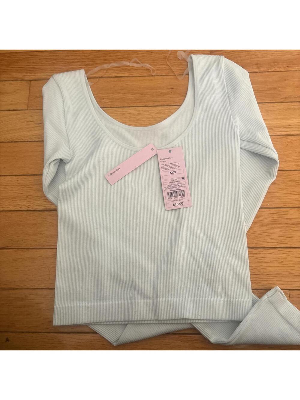 Wild Fable Women's White and Blue Crop-top - Picture 3 of 4